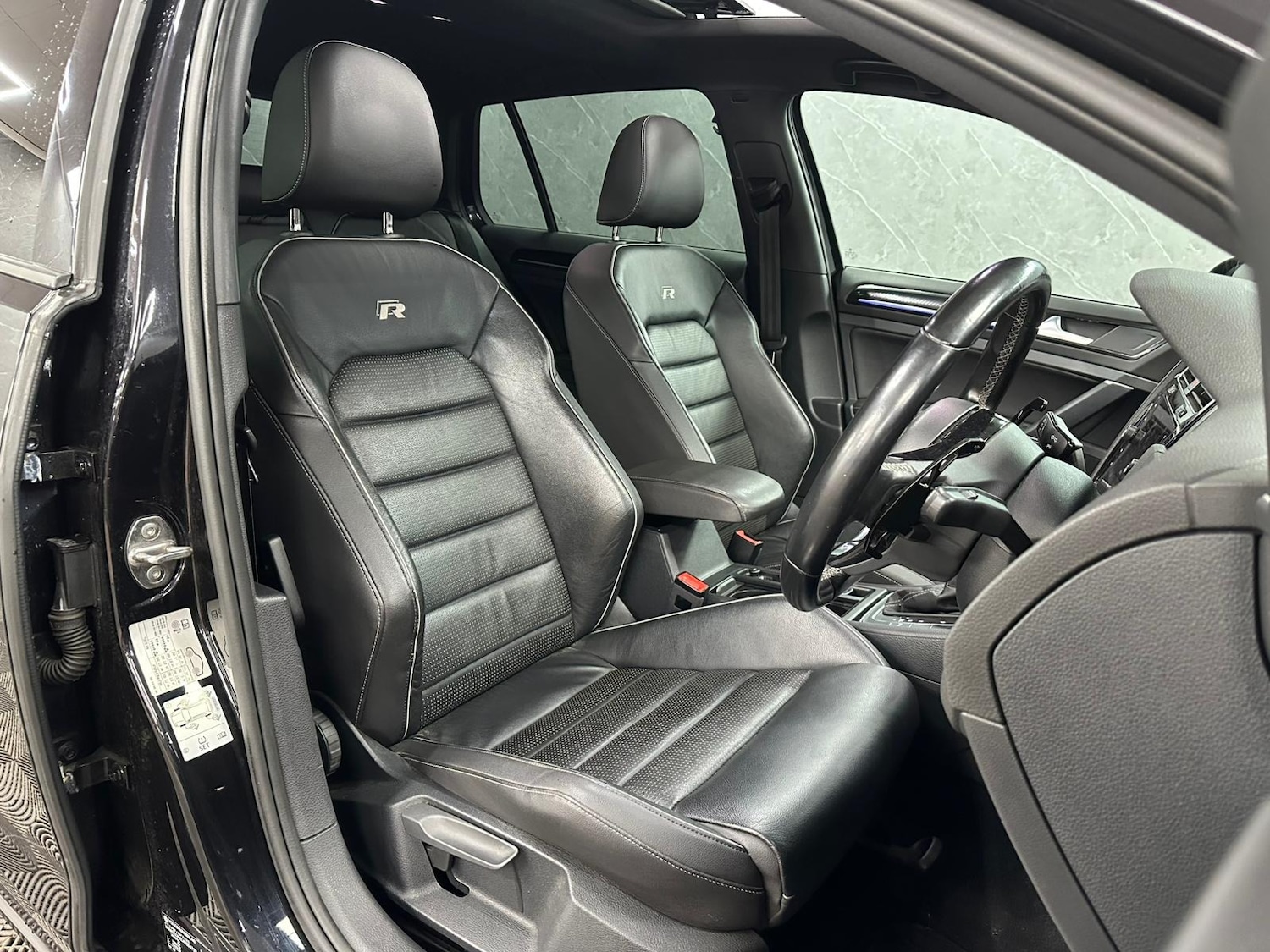 Used Volkswagen Golf 2018 for sale - 76557768: Photo 53