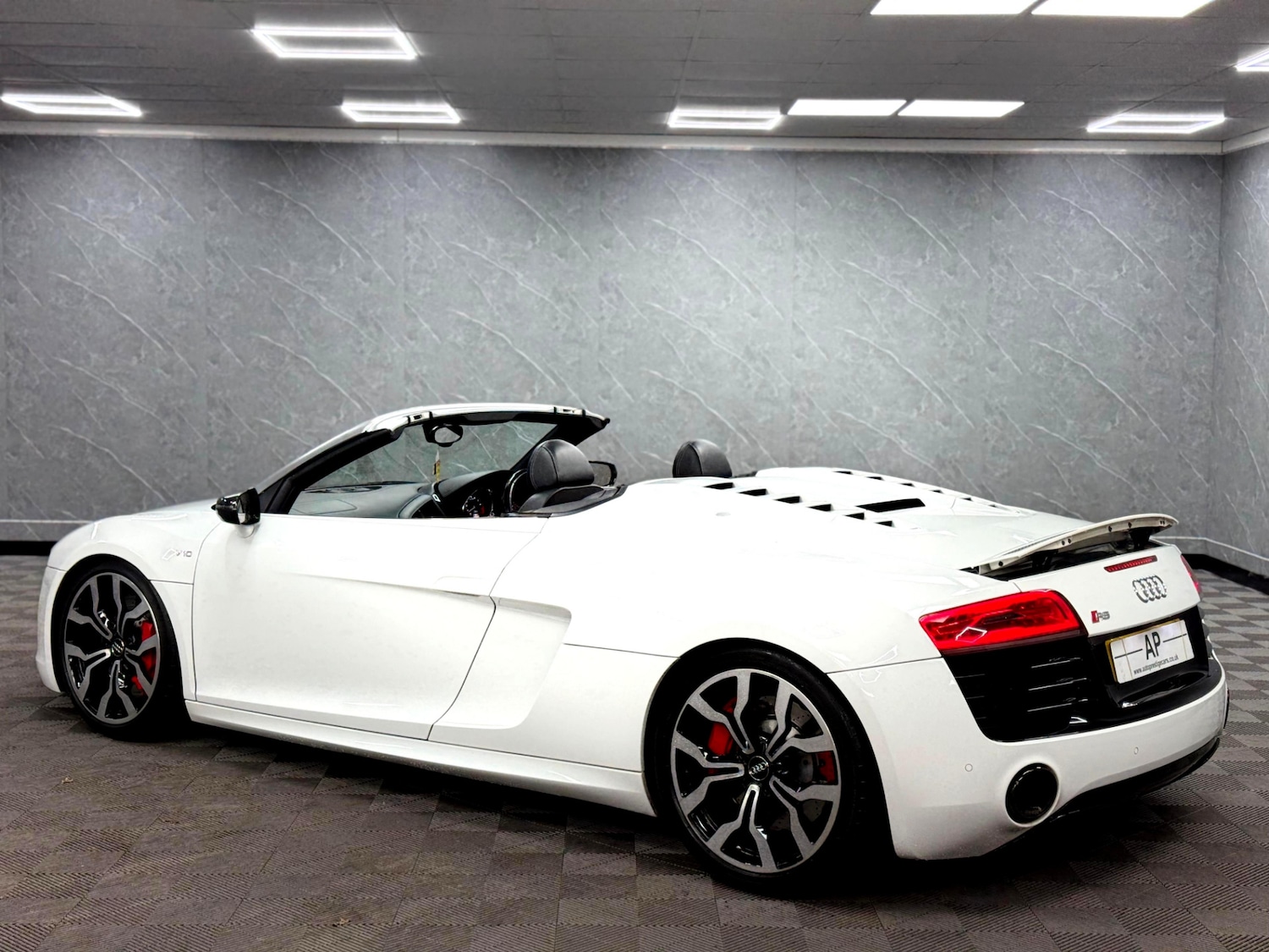 Used Audi R8 2015 for sale - 76893072: Photo 10