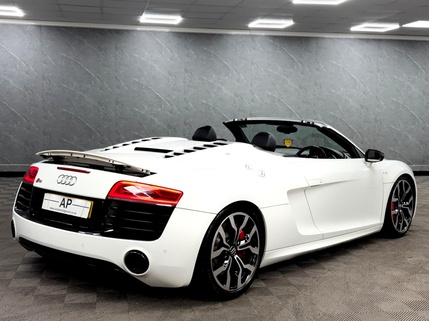 Used Audi R8 2015 for sale - 76893072: Photo 18
