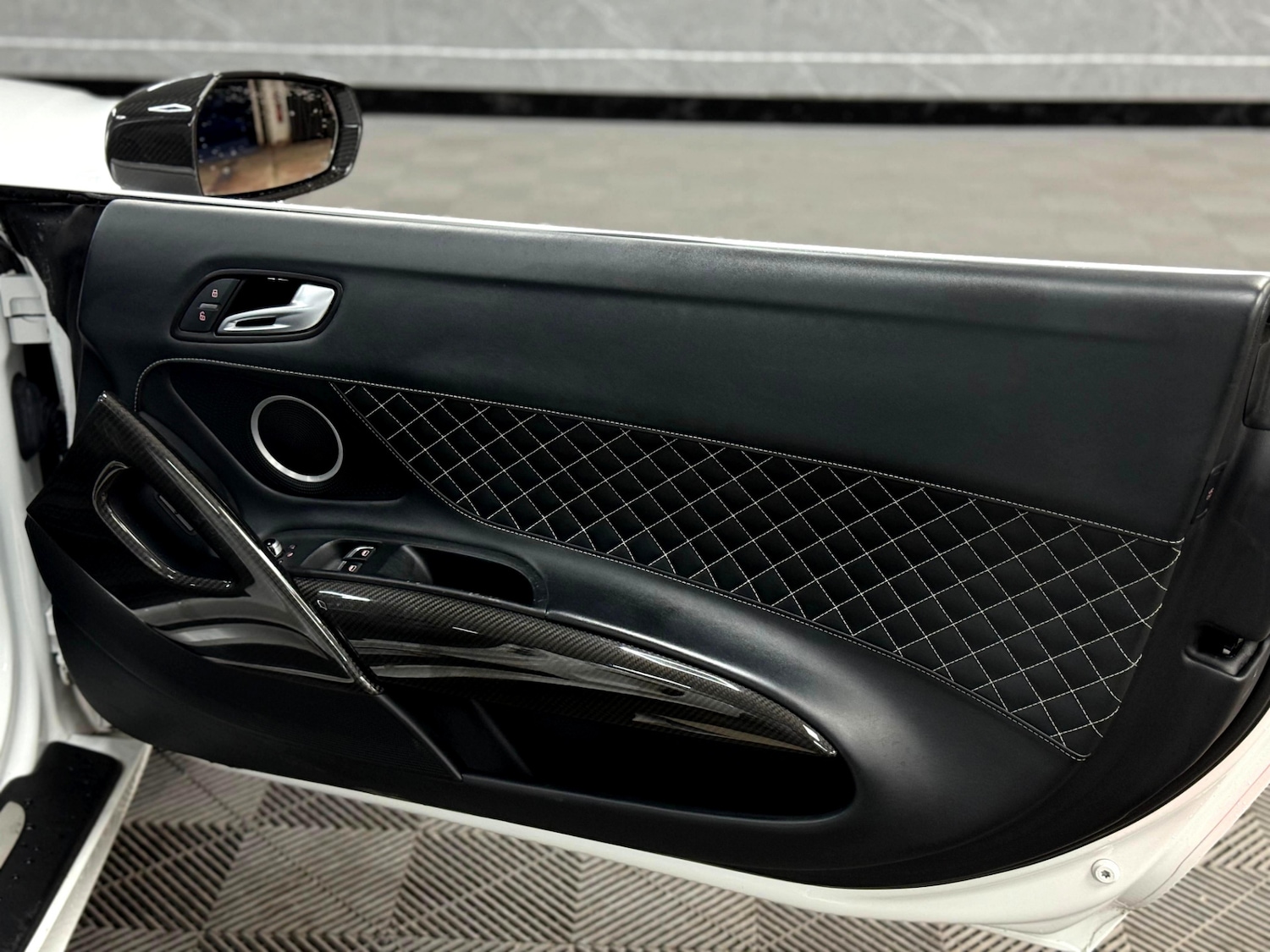 Used Audi R8 2015 for sale - 76893072: Photo 27