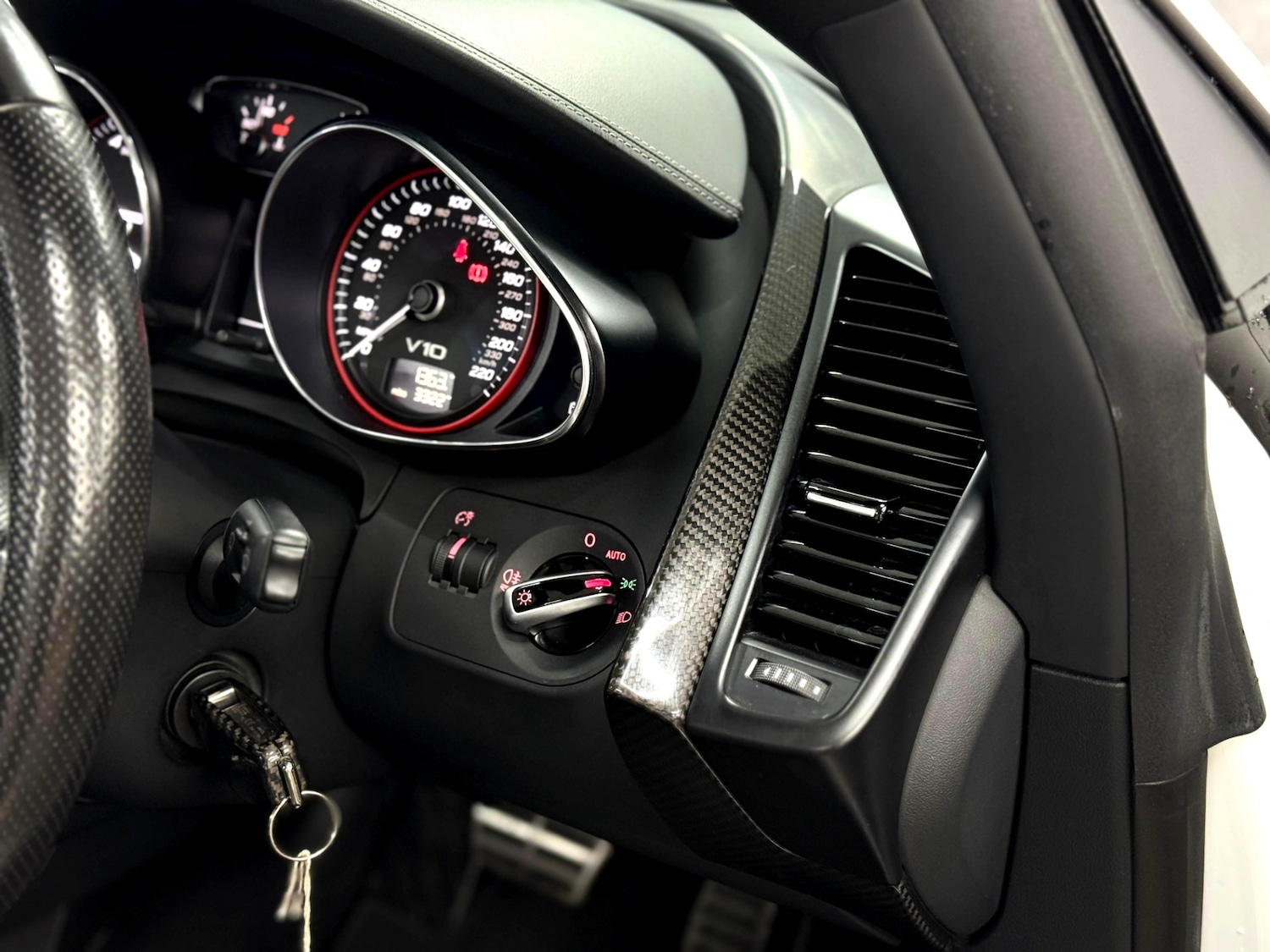 Used Audi R8 2015 for sale - 76893072: Photo 31