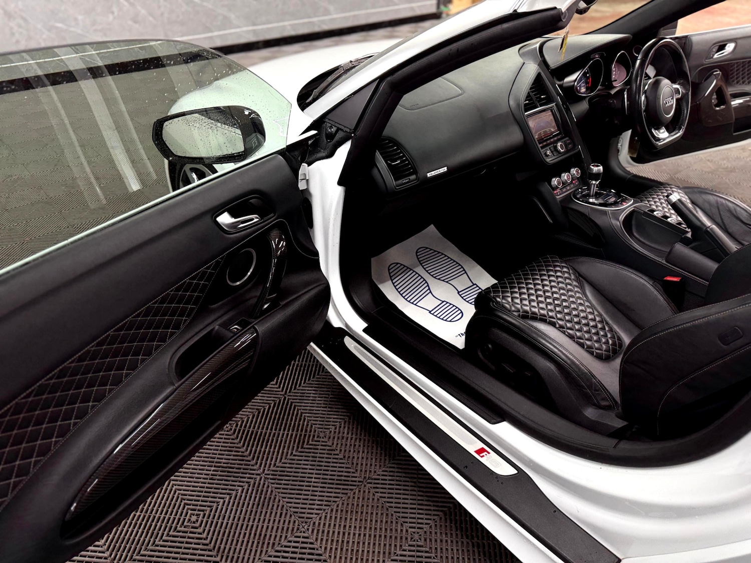 Used Audi R8 2015 for sale - 76893072: Photo 40