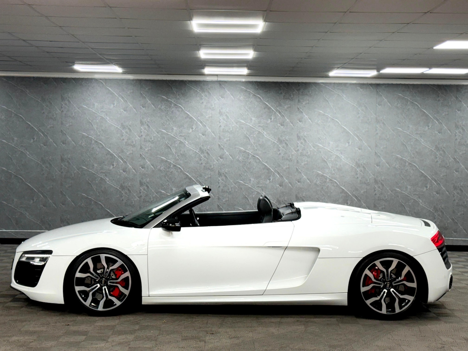 Used Audi R8 2015 for sale - 76893072: Photo 5
