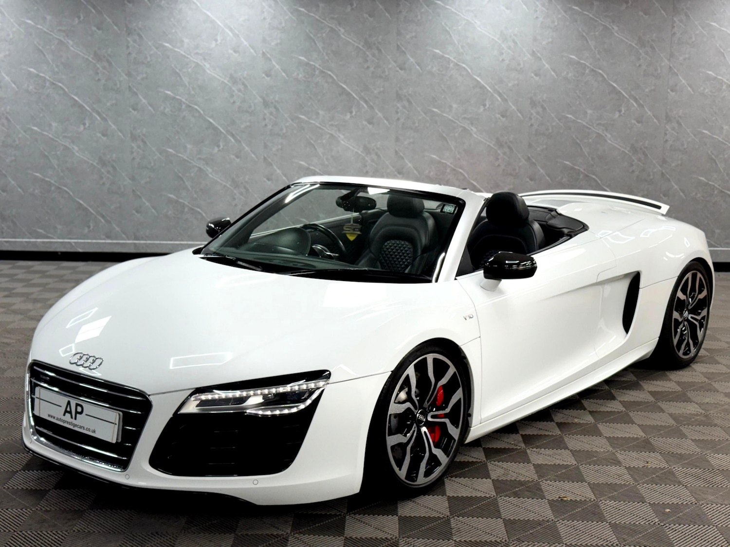 Used Audi R8 2015 for sale - 76893072: Photo 8