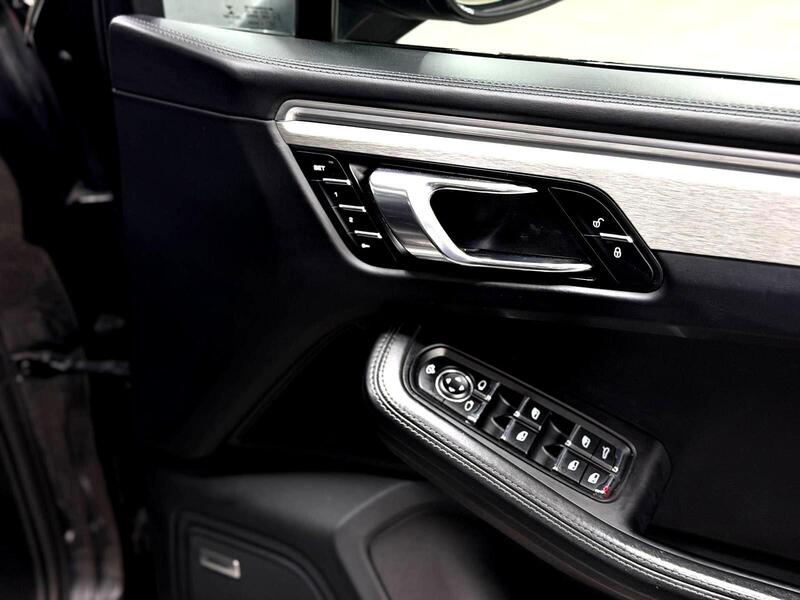 Used Porsche Macan 2017 for sale - 78220736: Photo 31
