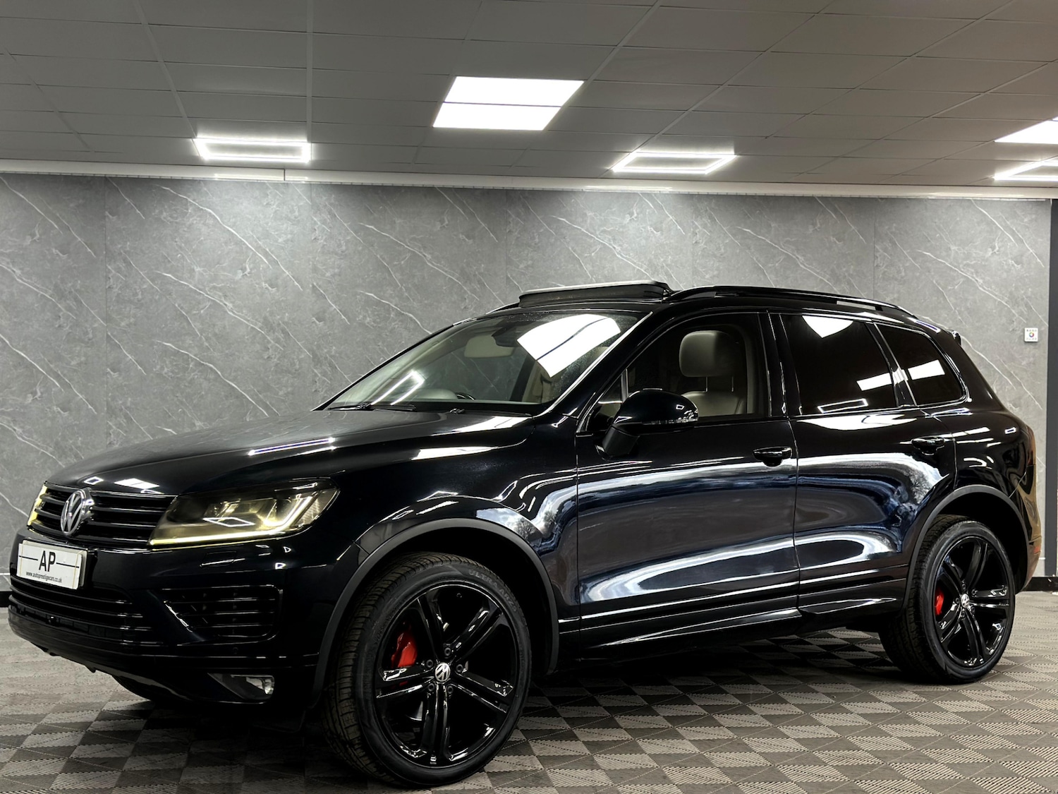 Used Volkswagen Touareg 2016 for sale - 77235986: Photo 11