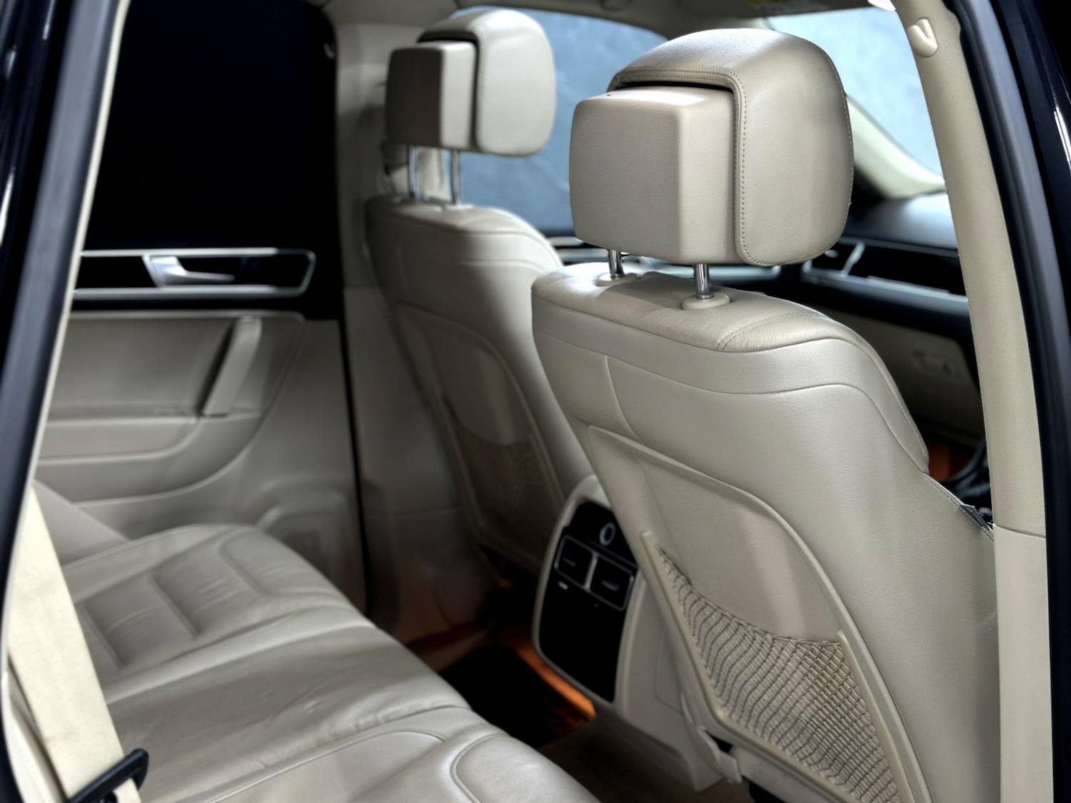 Used Volkswagen Touareg 2016 for sale - 77235986: Photo 19