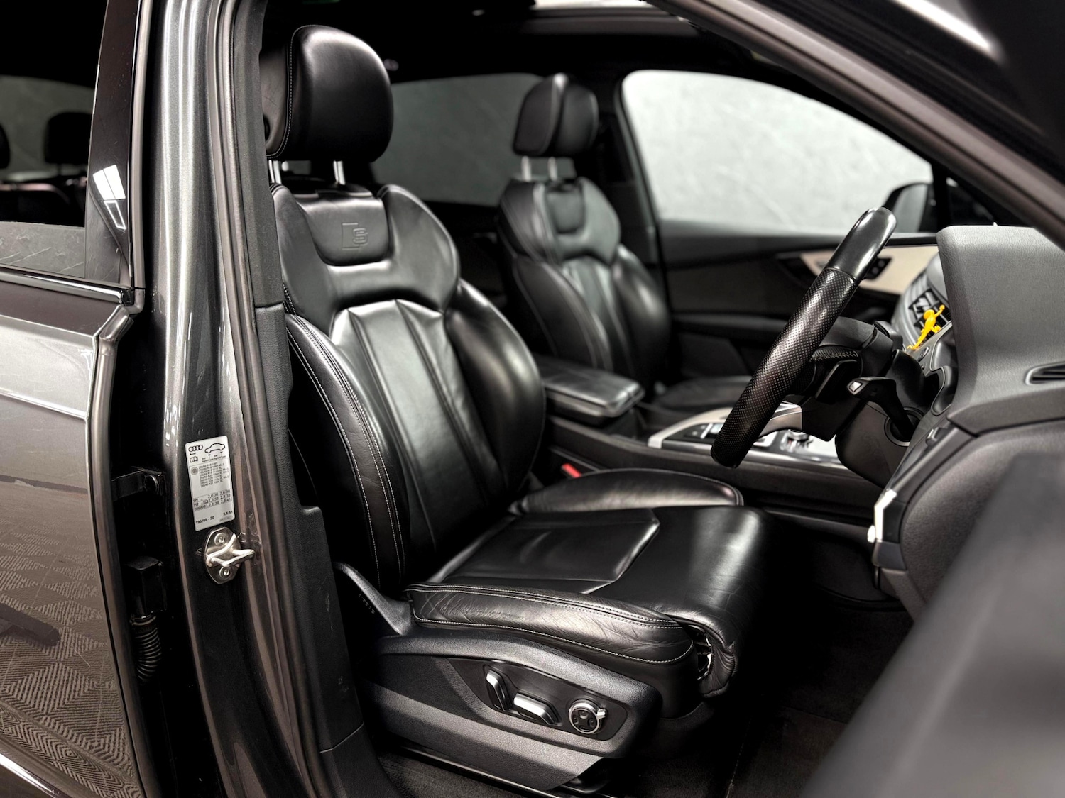 Used Audi Q7 2015 for sale - 77086686: Photo 16