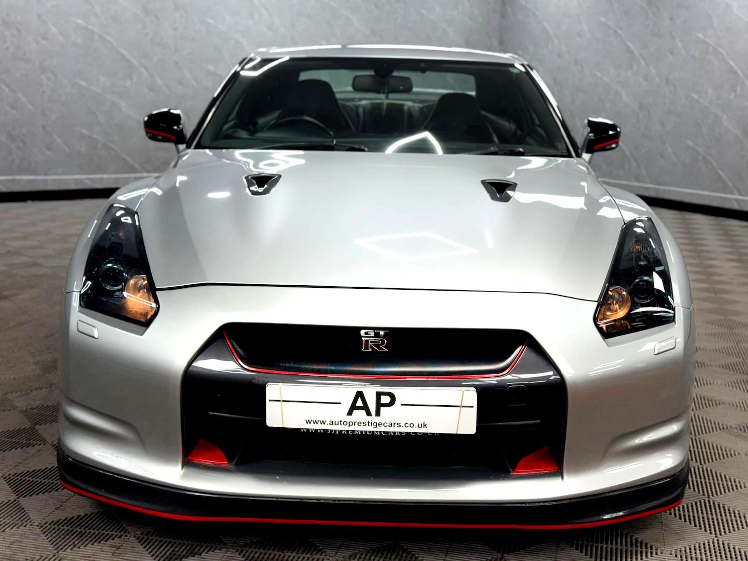 Used Nissan GT-R 2010 for sale - 77484010: Photo 15