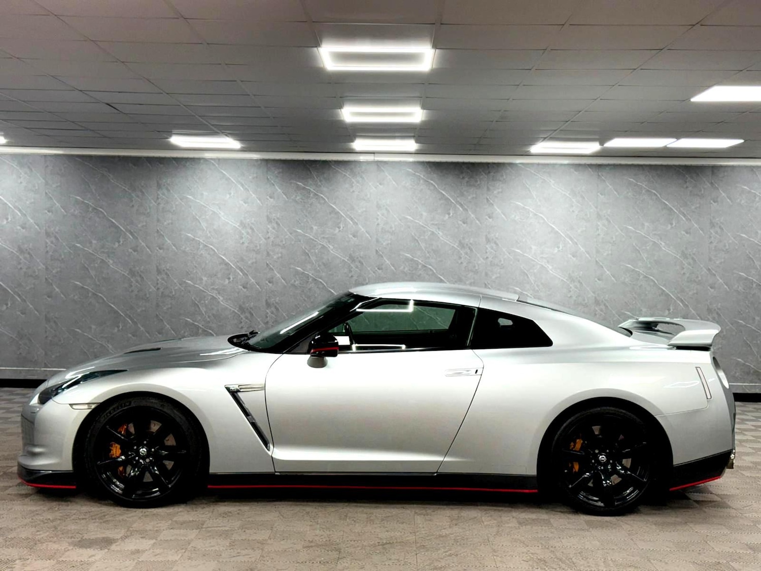 Used Nissan GT-R 2010 for sale - 77484010: Photo 18