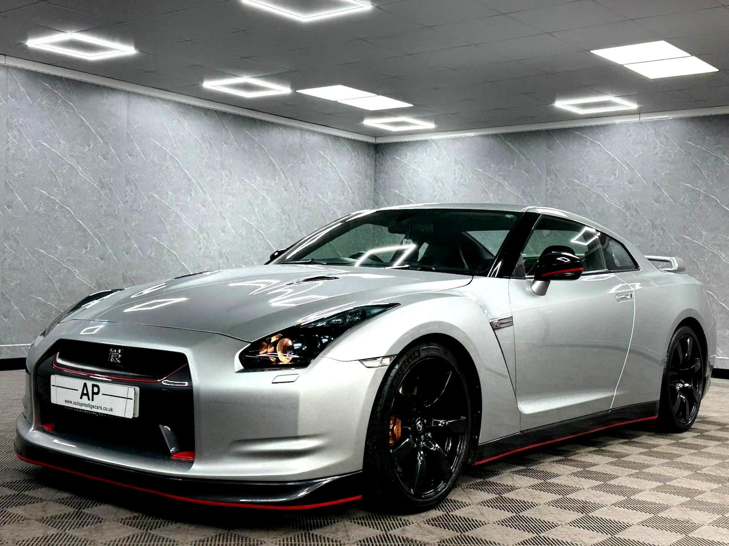 Used Nissan GT-R 2010 for sale - 77484010: Photo 19