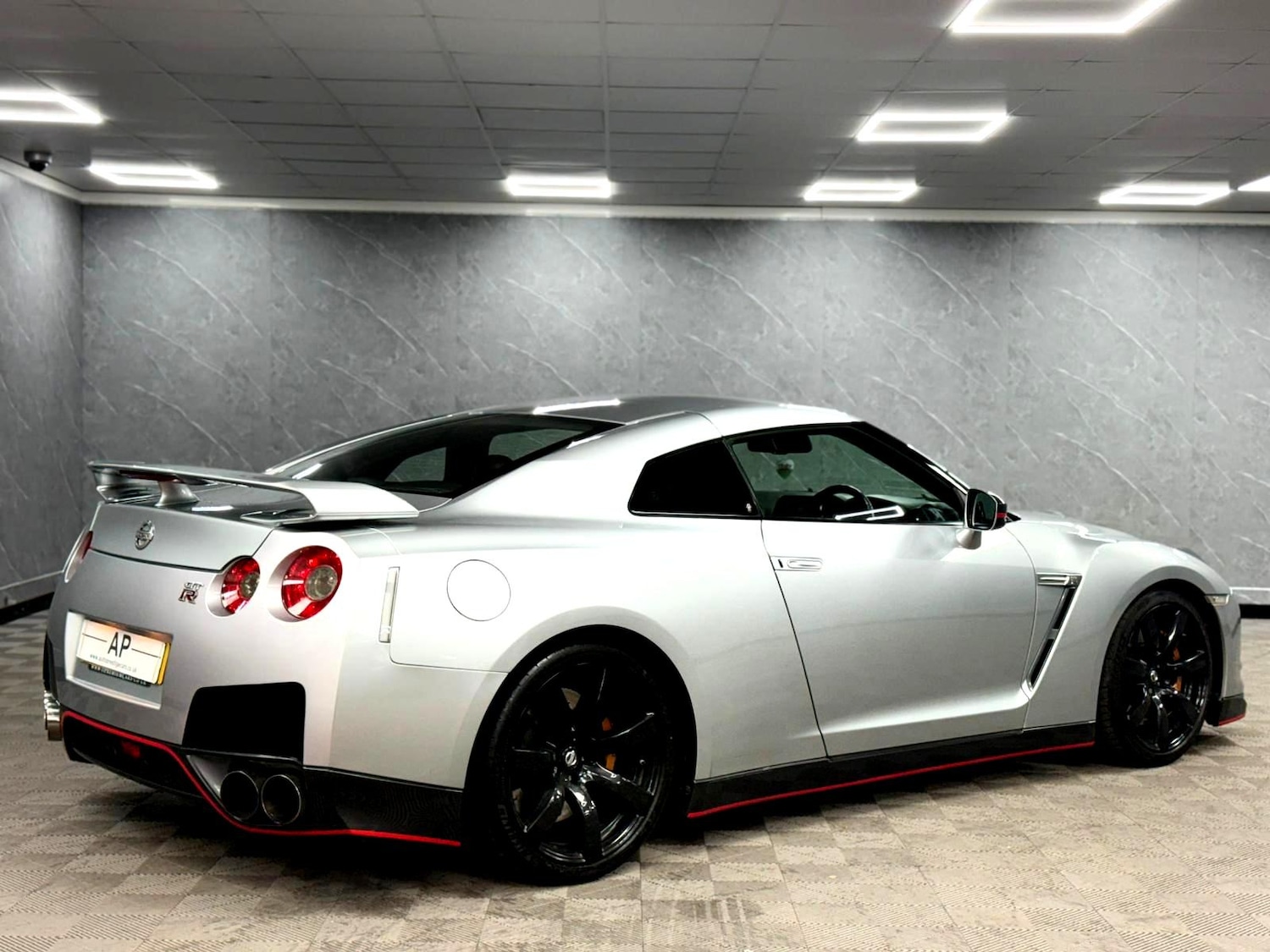 Used Nissan GT-R 2010 for sale - 77484010: Photo 28