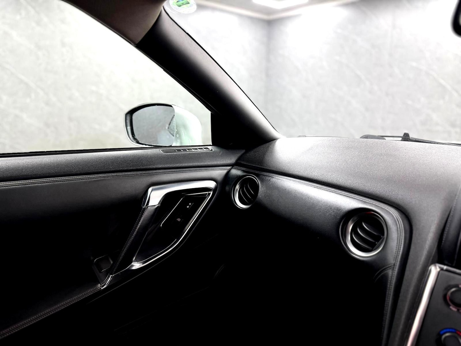 Used Nissan GT-R 2010 for sale - 77484010: Photo 31