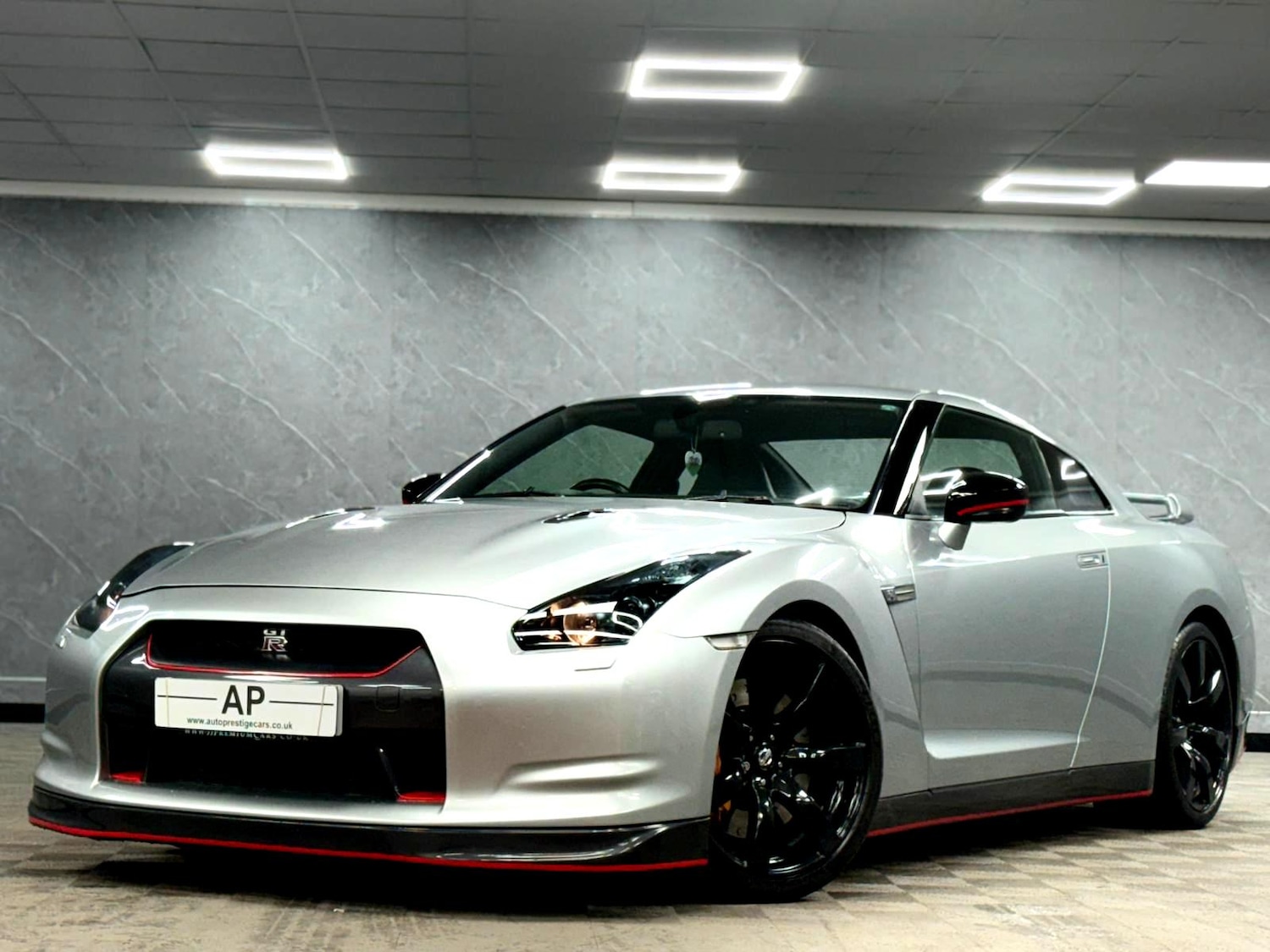 Used Nissan GT-R 2010 for sale - 77484010: Photo 5