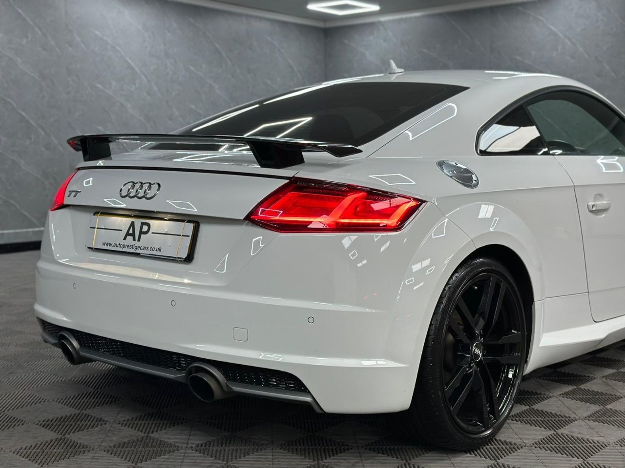 Used Audi TT 2017 for sale - 76748483: Photo 3