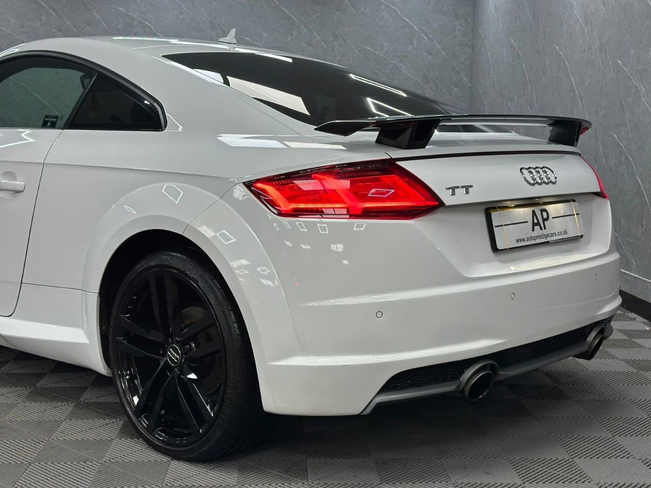 Used Audi TT 2017 for sale - 76748483: Photo 4