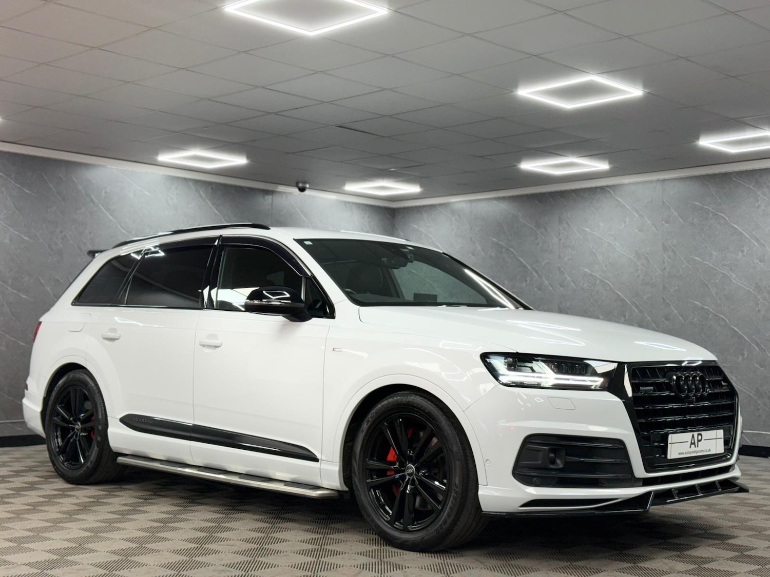 Used Audi Q7 2017 for sale - 77611377: Photo 11