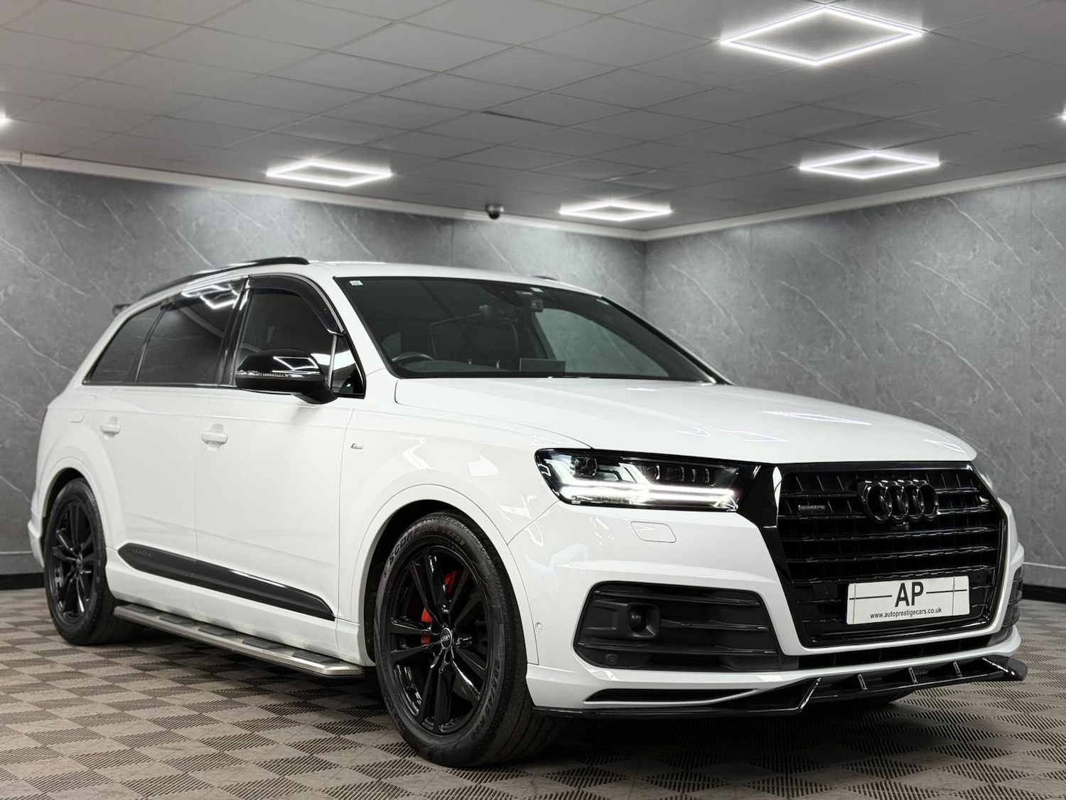 Used Audi Q7 2017 for sale - 77611377: Photo 12