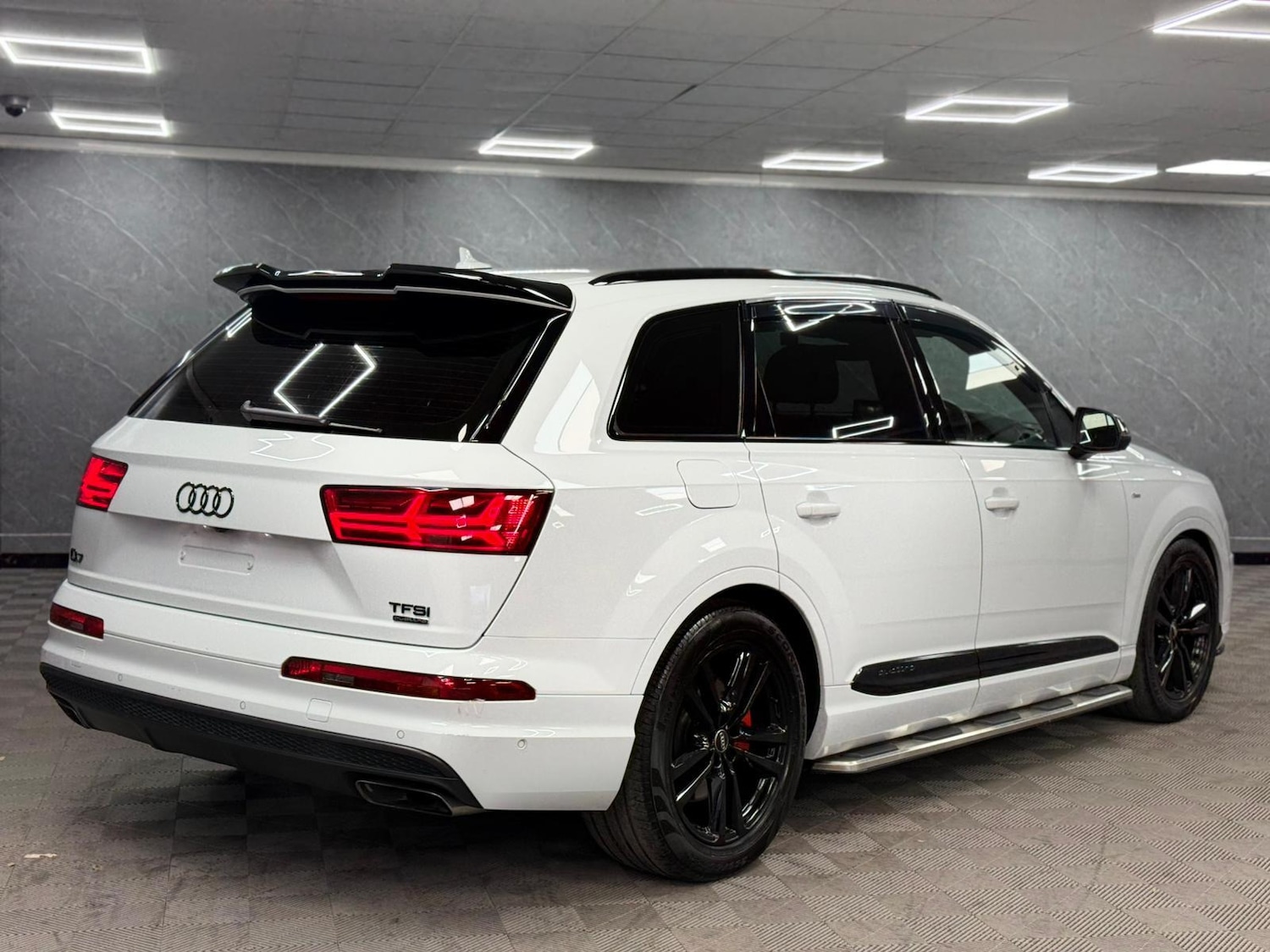 Used Audi Q7 2017 for sale - 77611377: Photo 13