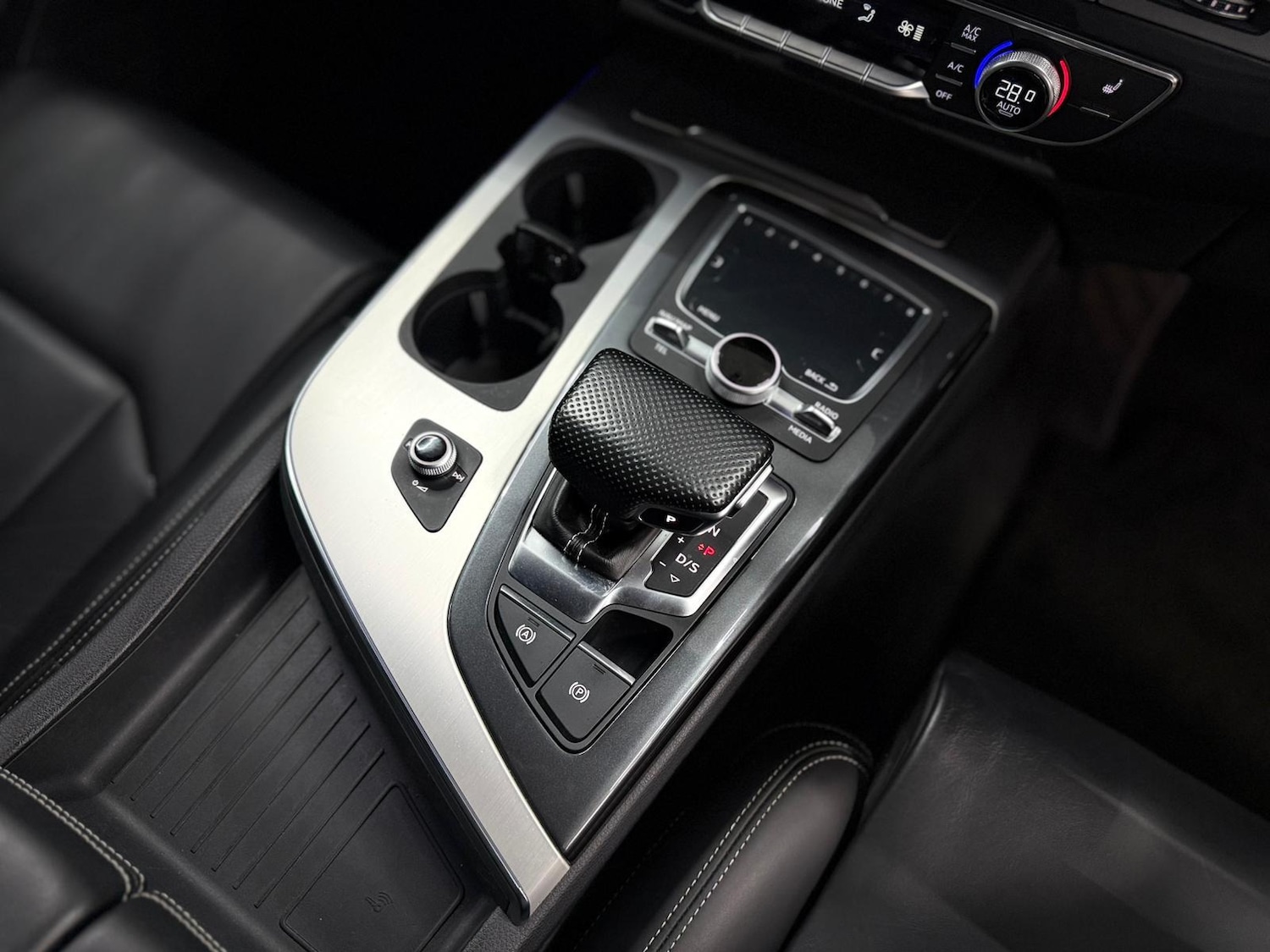 Used Audi Q7 2017 for sale - 77611377: Photo 16