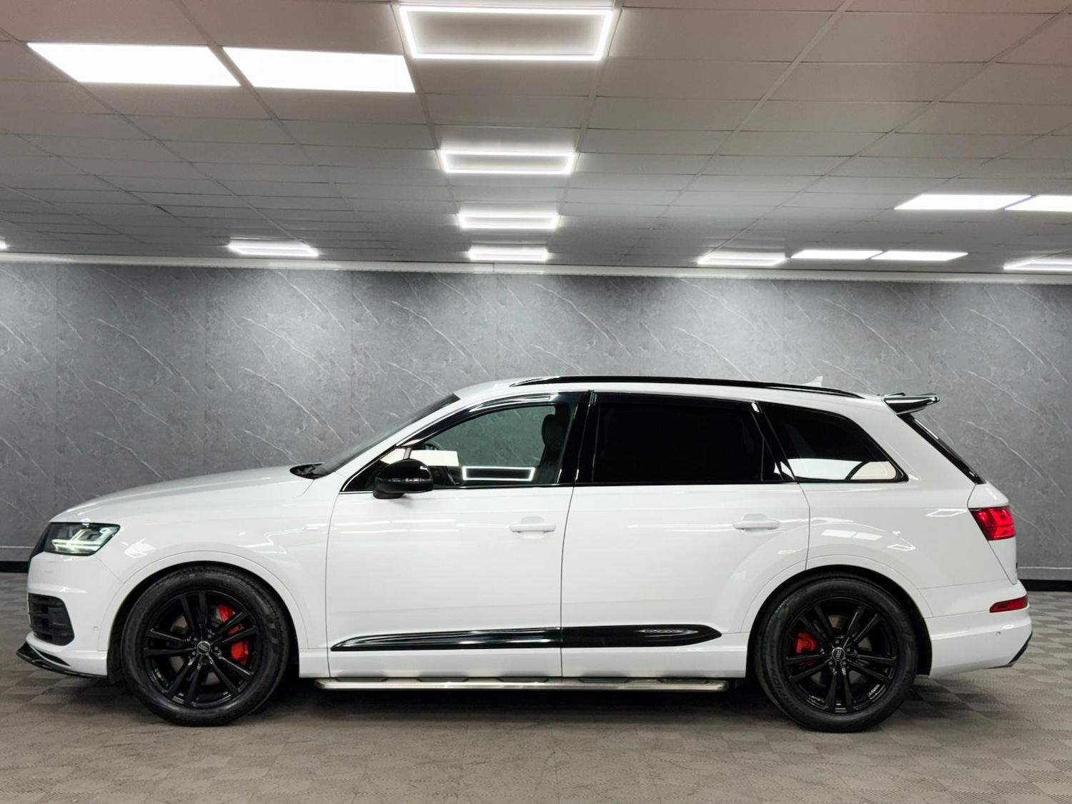 Used Audi Q7 2017 for sale - 77611377: Photo 24