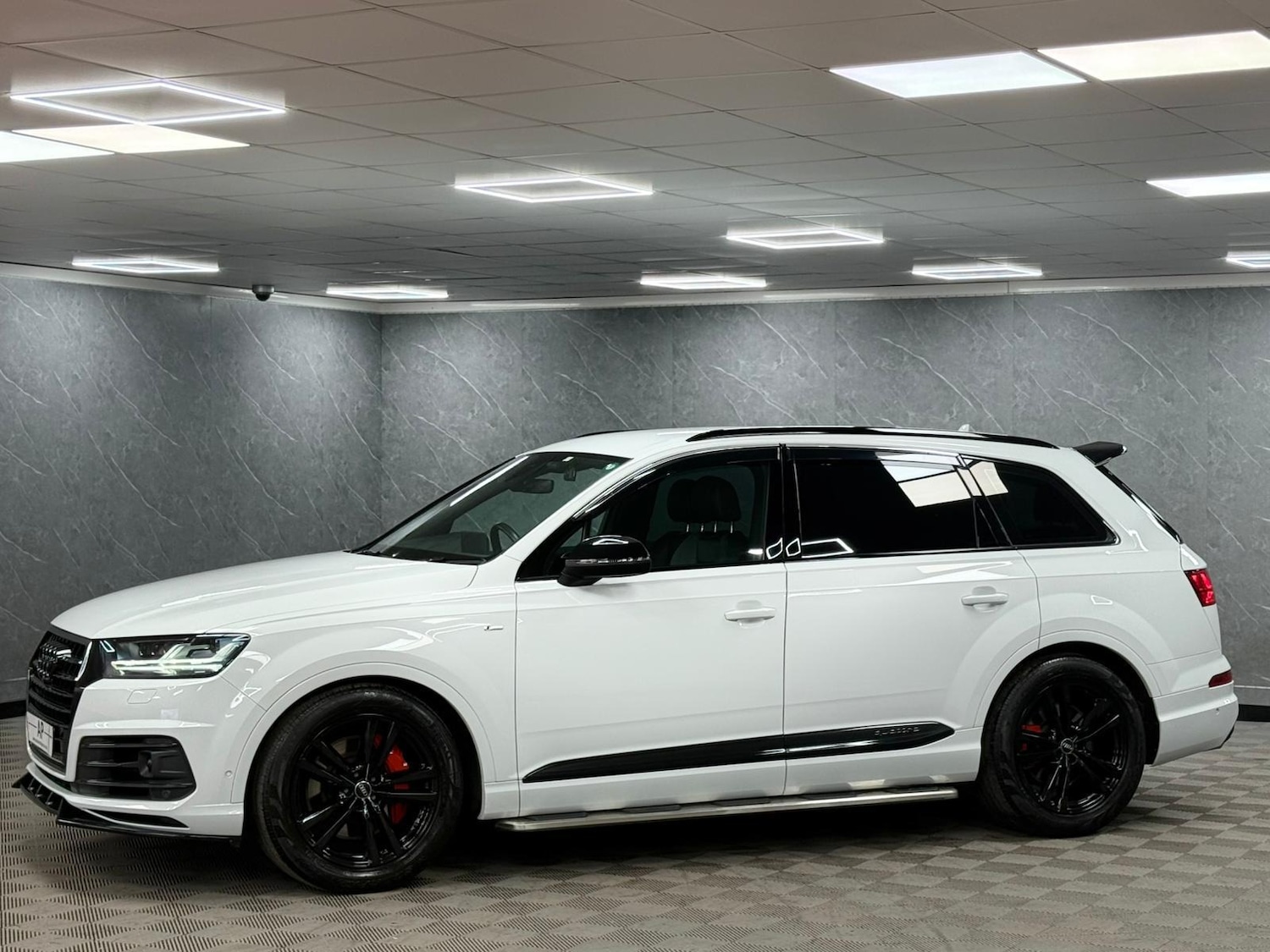 Used Audi Q7 2017 for sale - 77611377: Photo 25