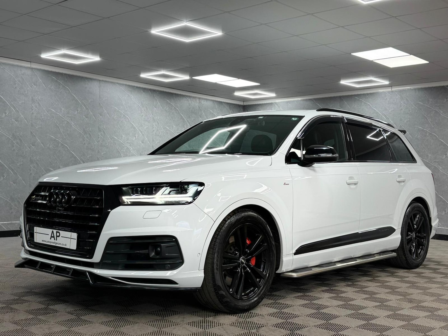 Used Audi Q7 2017 for sale - 77611377: Photo 28