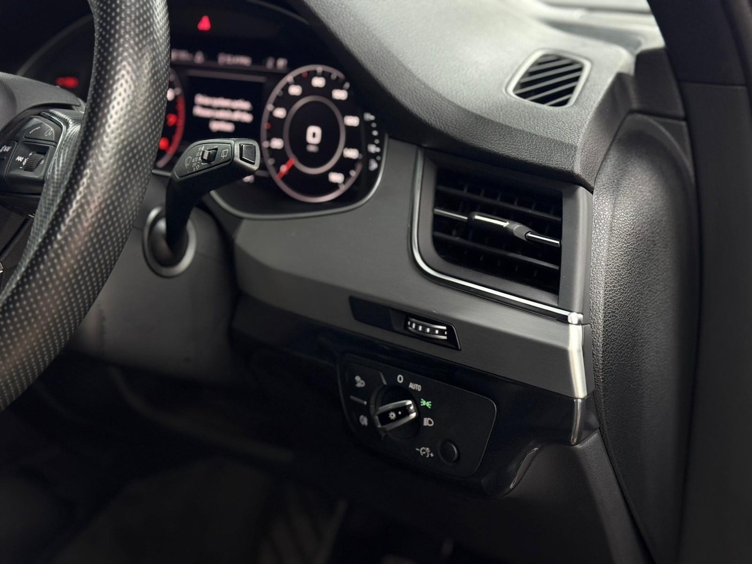 Used Audi Q7 2017 for sale - 77611377: Photo 31