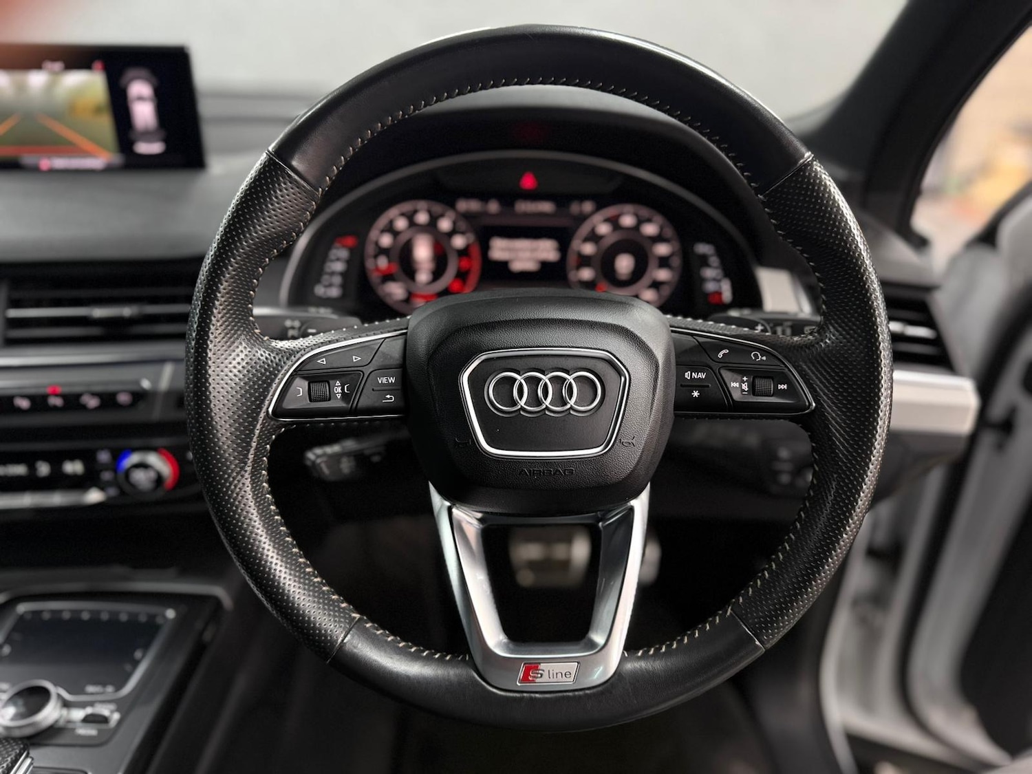 Used Audi Q7 2017 for sale - 77611377: Photo 32