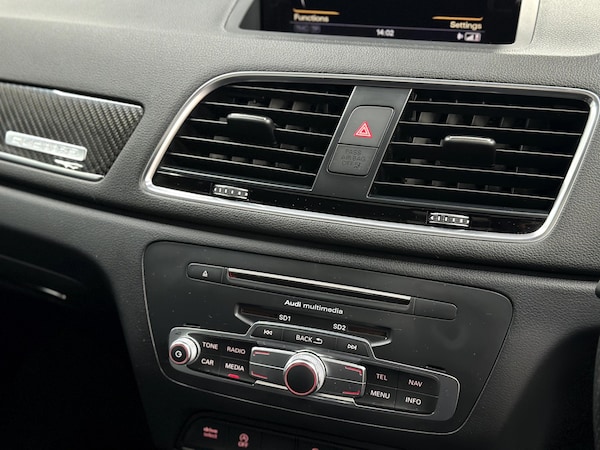 Used Audi RS Q3 2015 for sale - 76265313: Photo 23