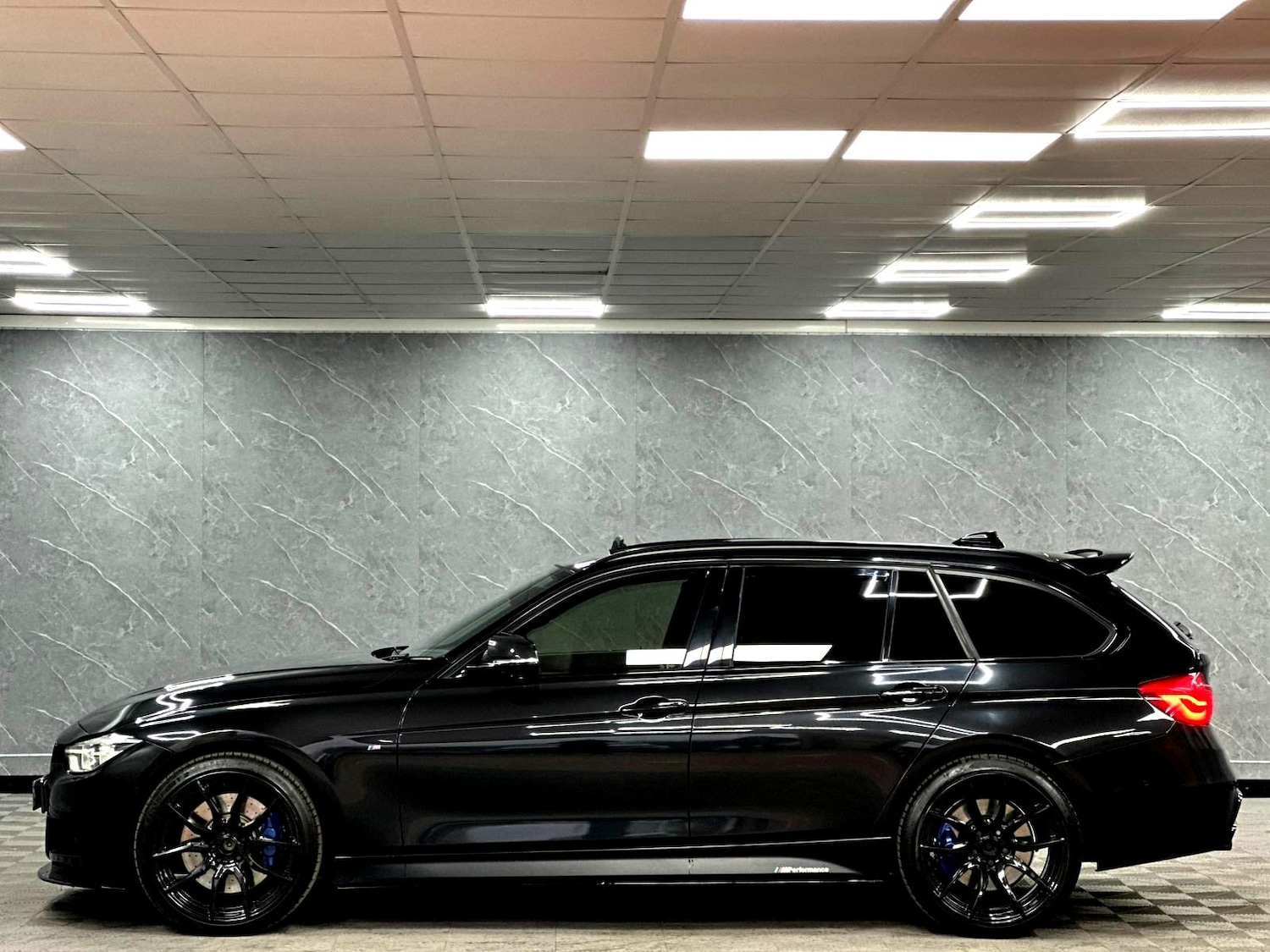 Used BMW 3 Series 2015 for sale - 78135121: Photo 42