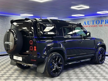 Used Land Rover Defender 2024 for sale - 78003623: Photo