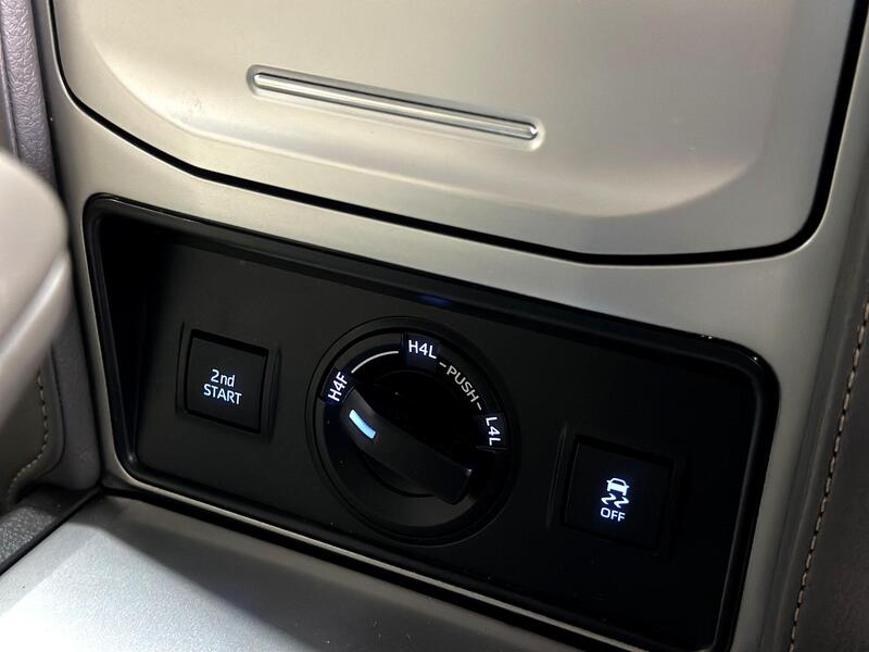 Used Toyota Land Cruiser 2024 for sale - 78158320: Photo 38