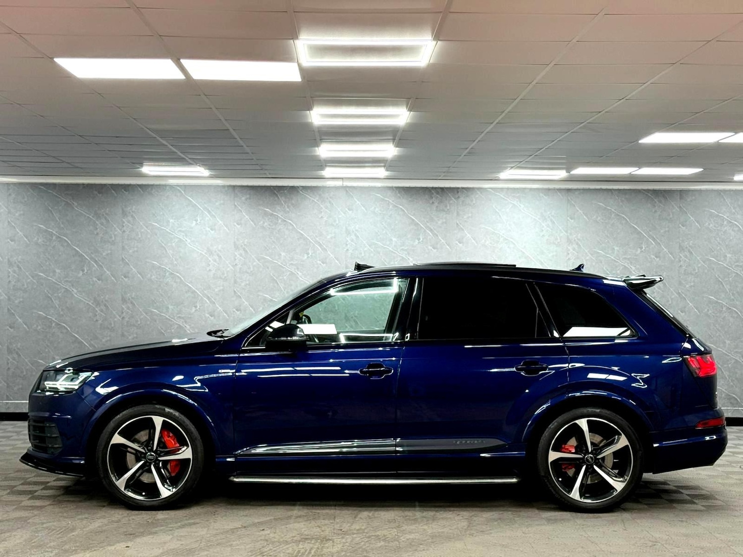 Used Audi Q7 2019 for sale - 76759243: Photo 25