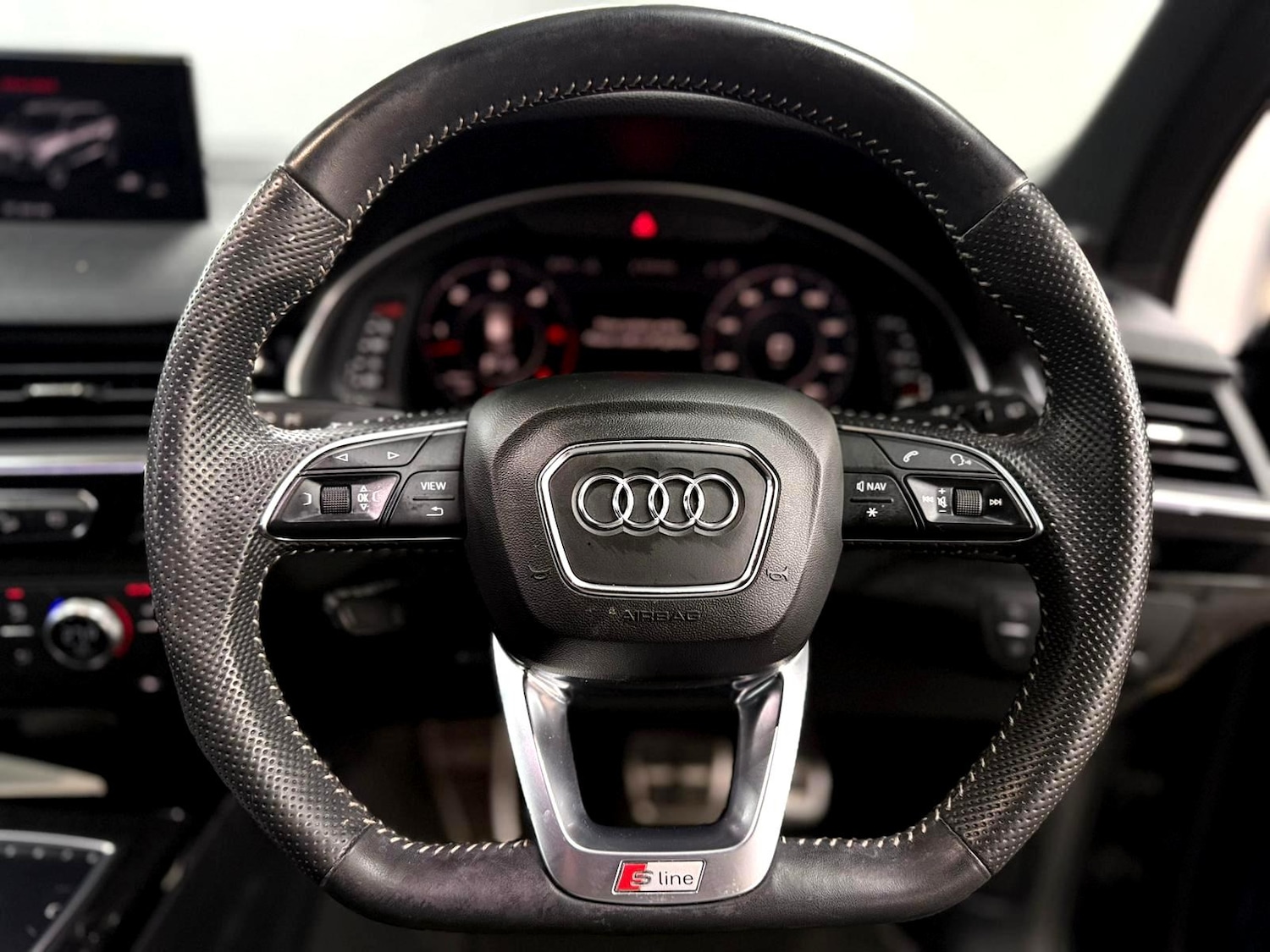 Used Audi Q7 2019 for sale - 76759243: Photo 35