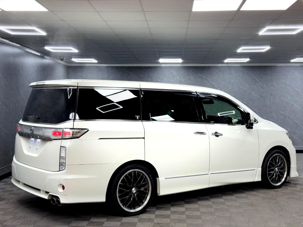 Used Nissan Elgrand 2014 for sale - 78004659: Photo 26