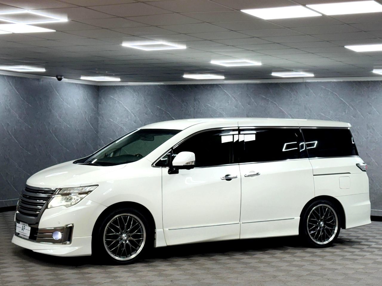 Used Nissan Elgrand 2014 for sale - 78004659: Photo 6