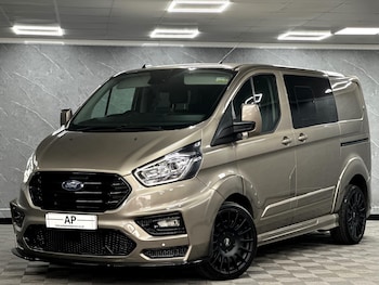 2020 (70) - 2.0 EcoBlue 185ps Low Roof D/Cab Limited Van Auto