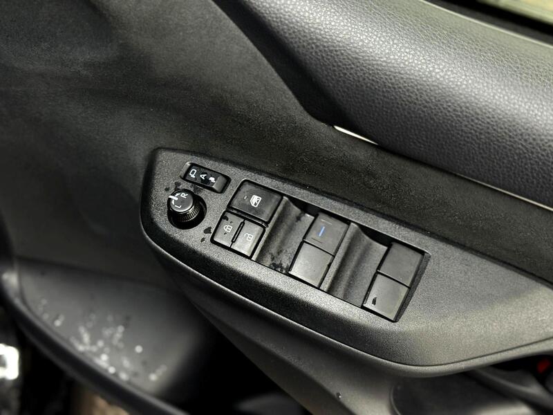 Used Toyota Yaris 2025 for sale - 78150357: Photo 32