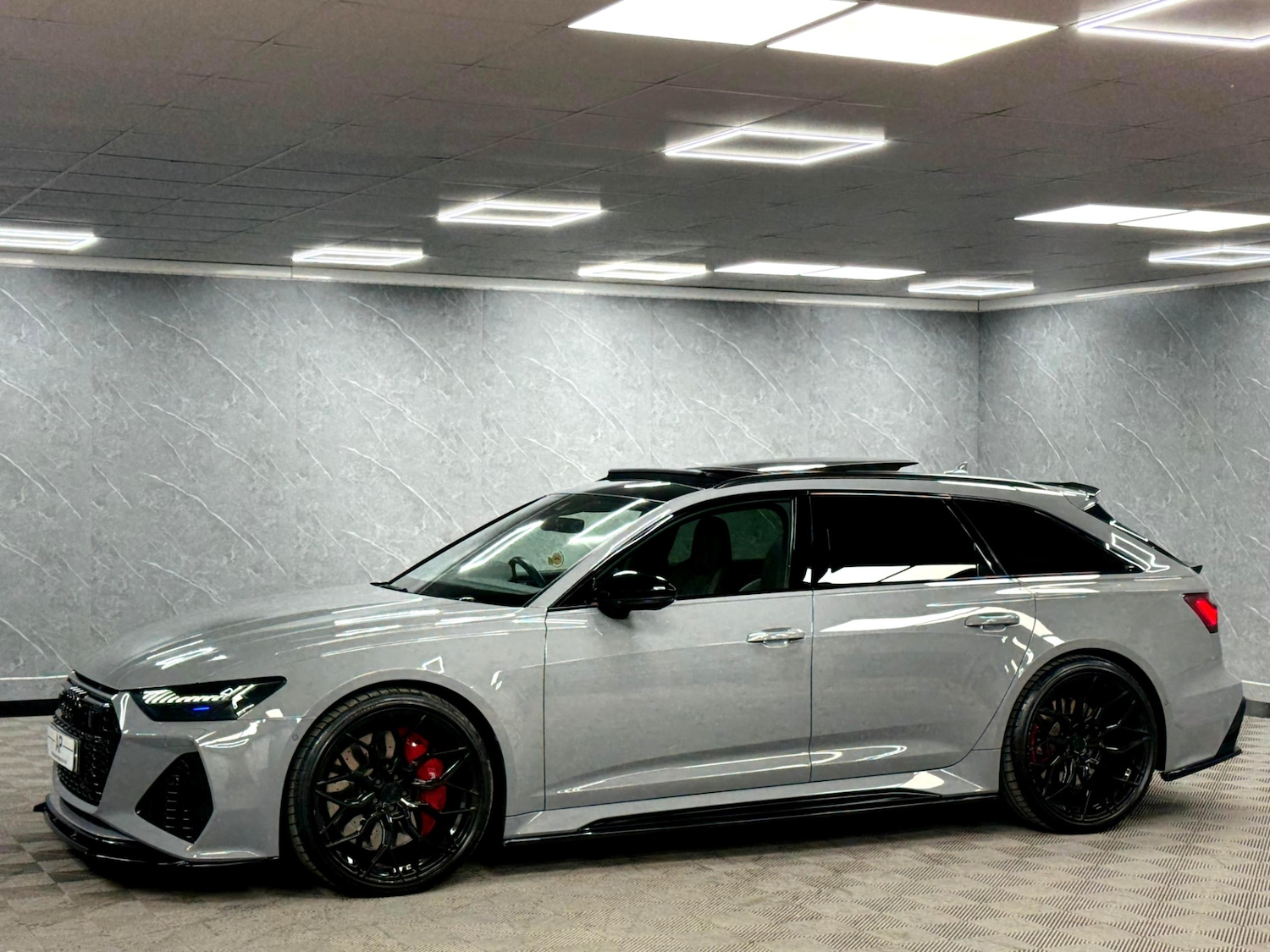 Used Audi RS6 2020 for sale - 76446125: Photo 32