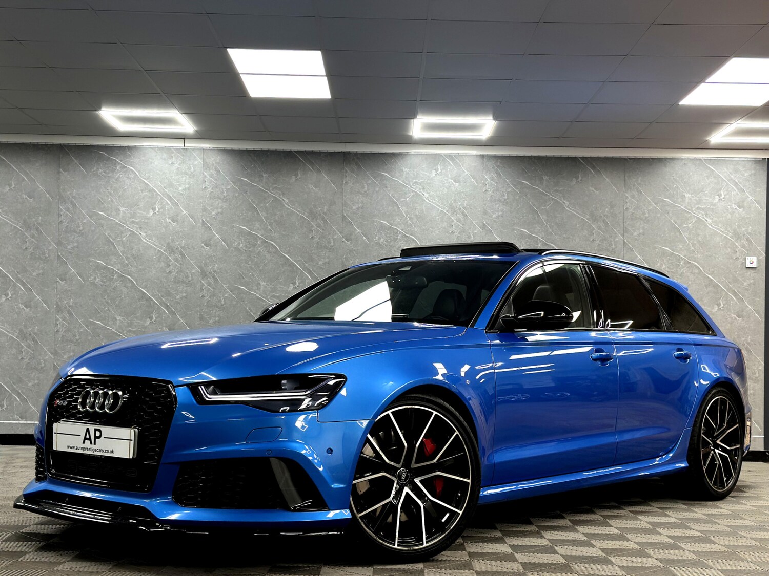 Used Audi RS6 2017 for sale - 78172283: Photo 2