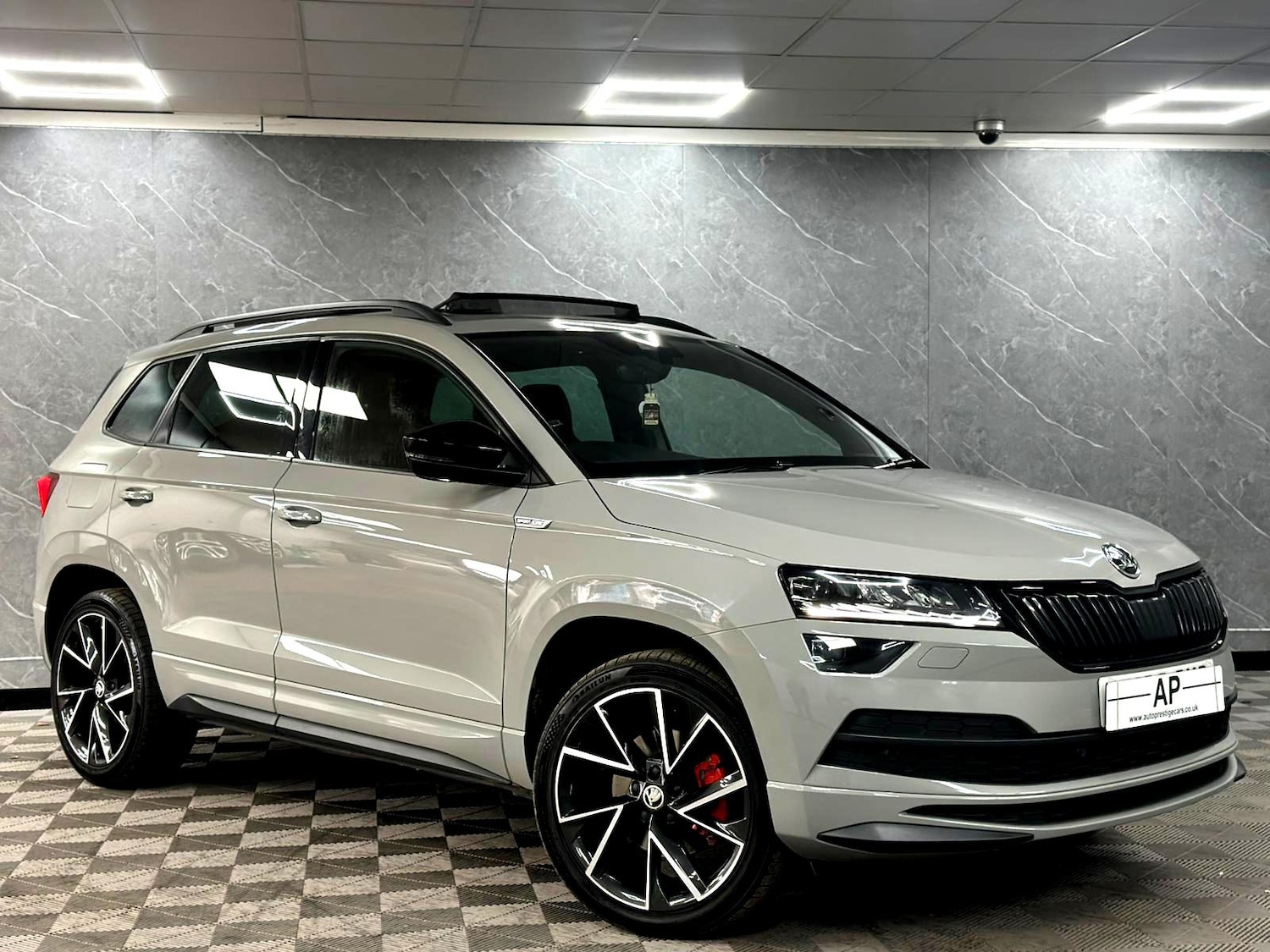 Used Skoda Karoq 2020 for sale - 78135086: Photo 2
