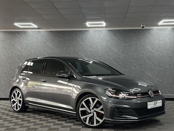 Used Volkswagen Golf 2017 for sale - 75569392: Photo