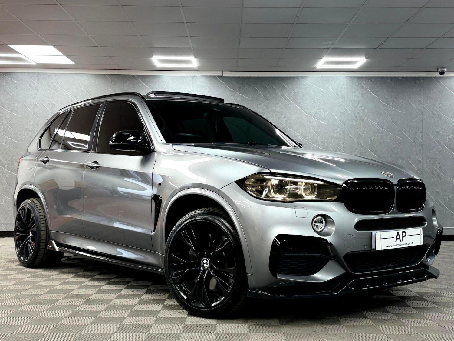 Used BMW X5 2016 for sale - 76950907: Photo 2