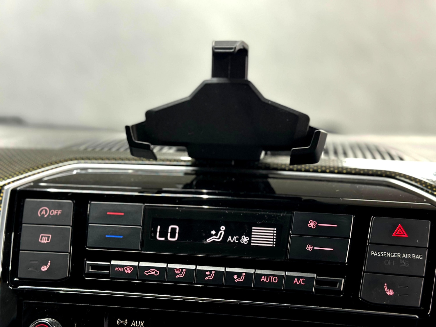 Used Volkswagen up! 2025 for sale - 76135803: Photo 12