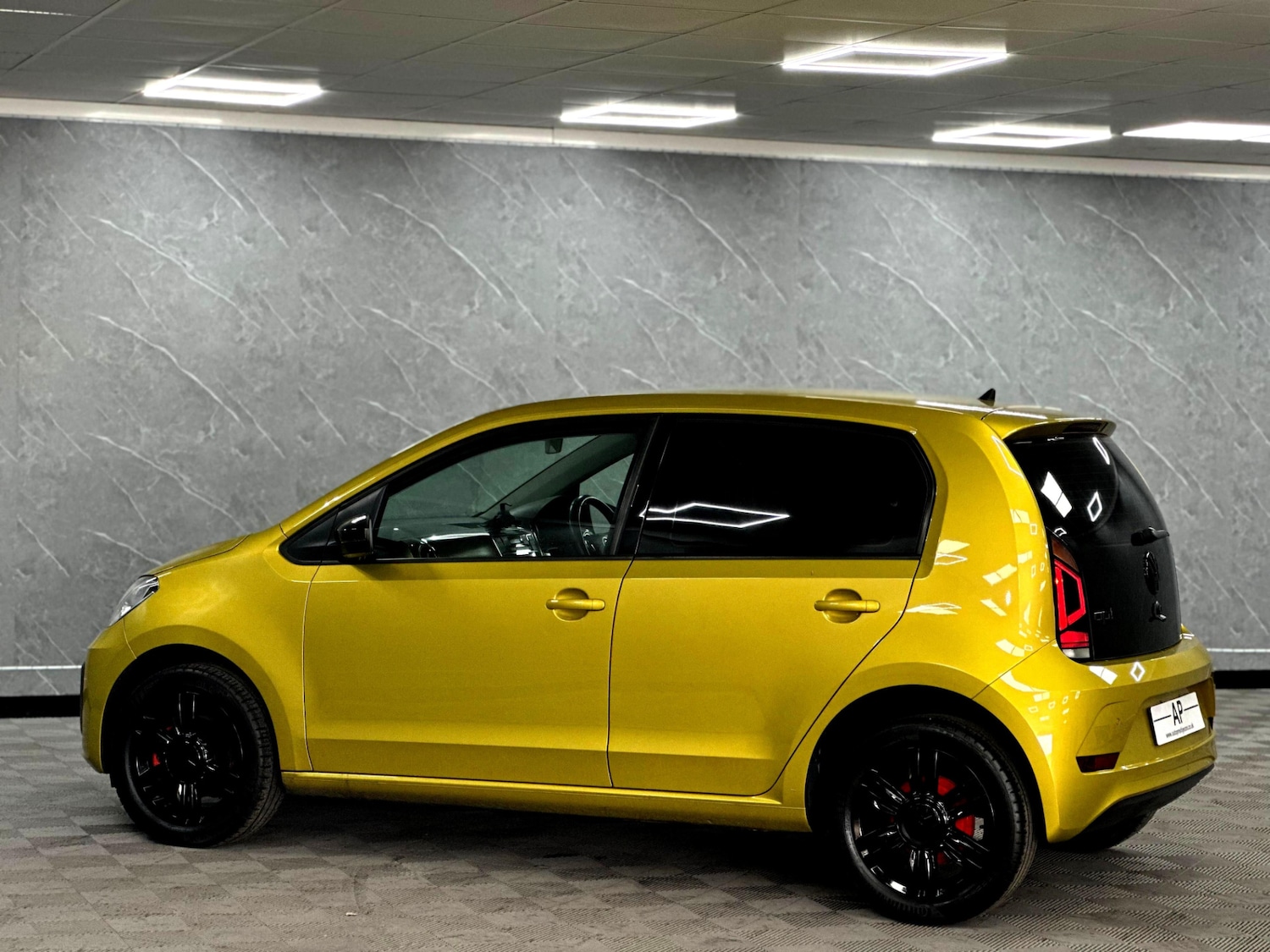 Used Volkswagen up! 2025 for sale - 76135803: Photo 25