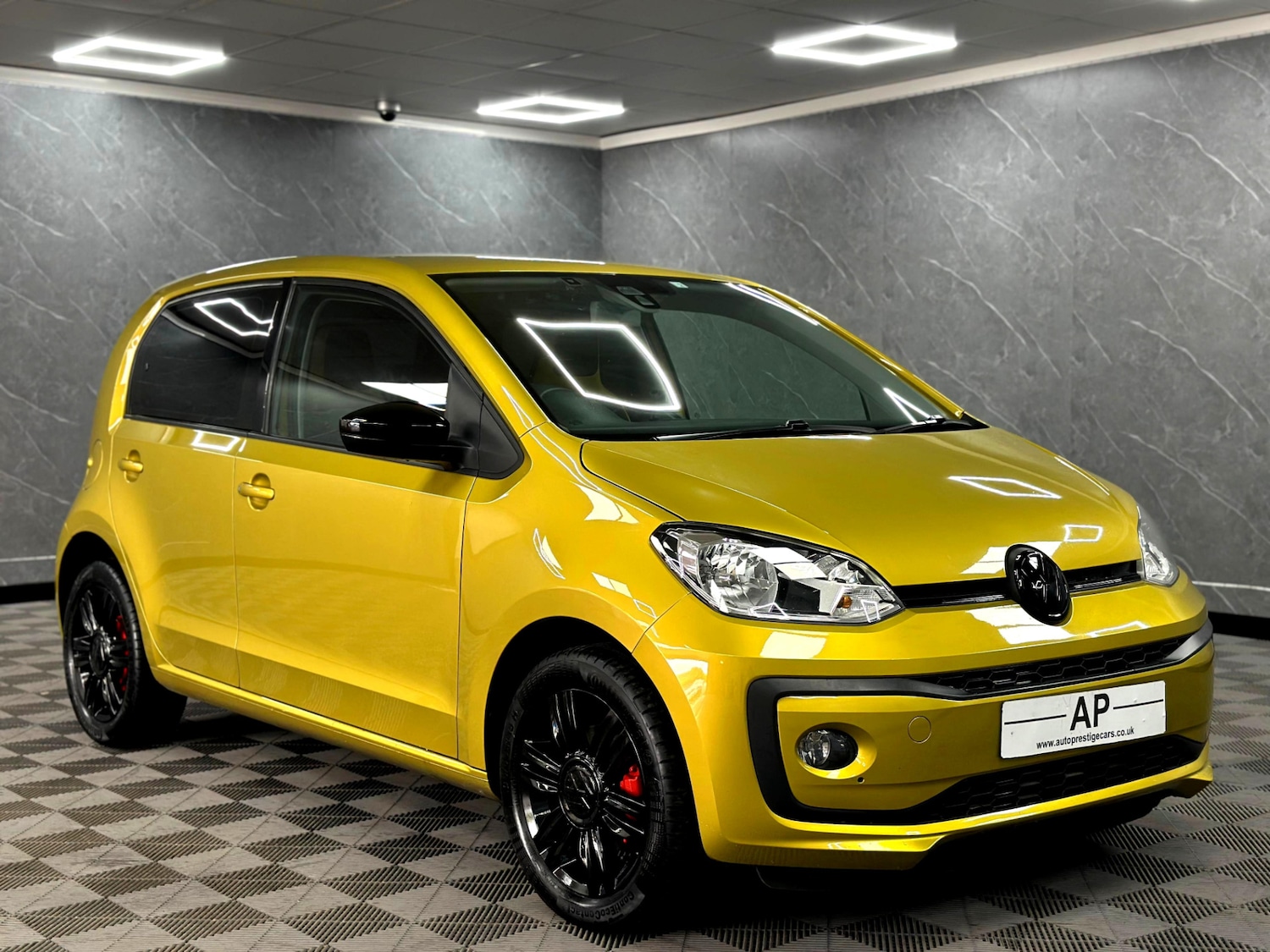 Used Volkswagen up! 2025 for sale - 76135803: Photo 32