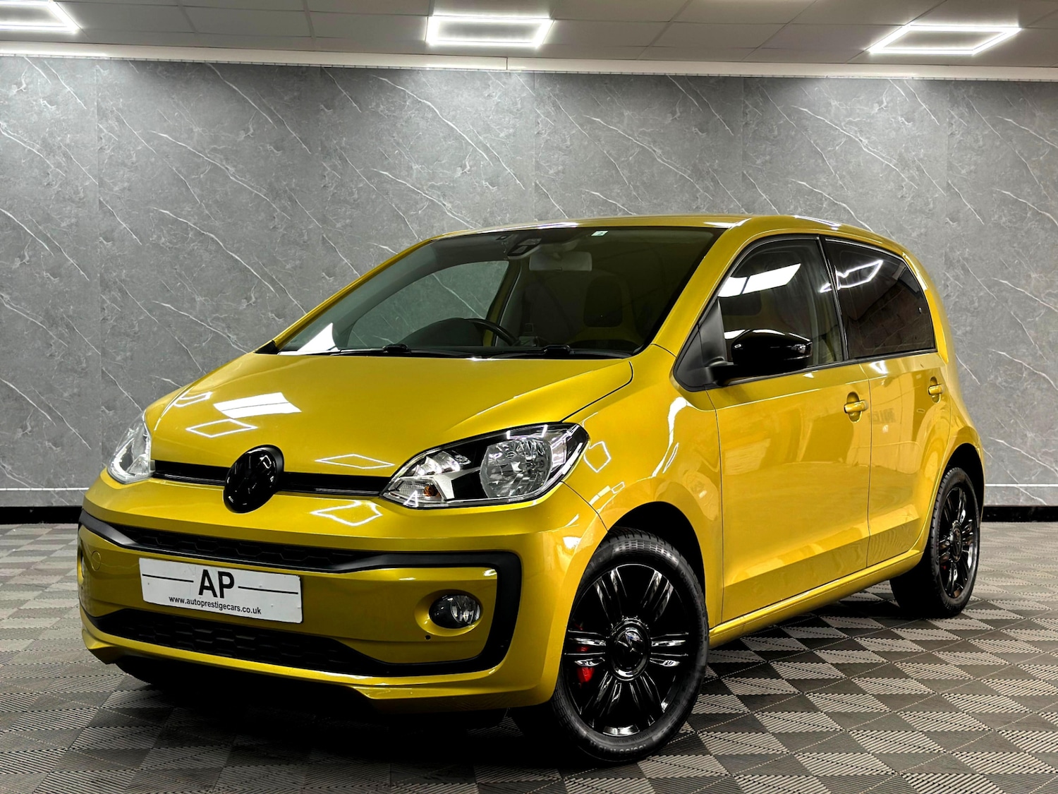 Used Volkswagen up! 2025 for sale - 76135803: Photo 4