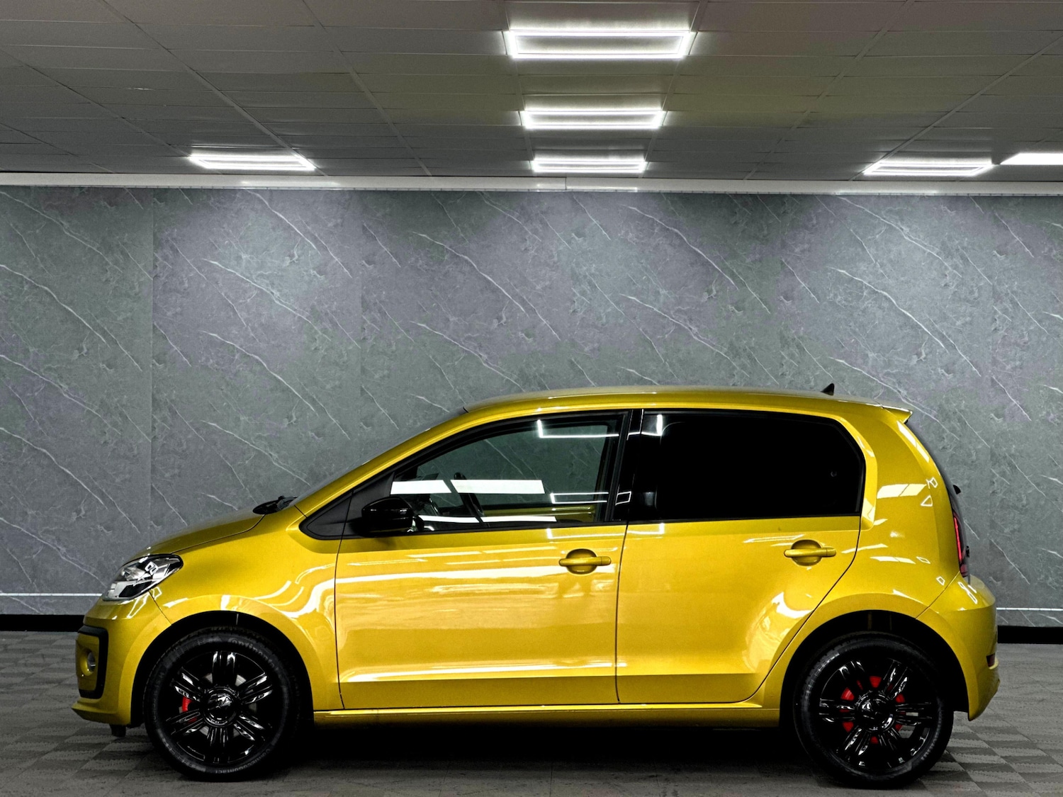 Used Volkswagen up! 2025 for sale - 76135803: Photo 6