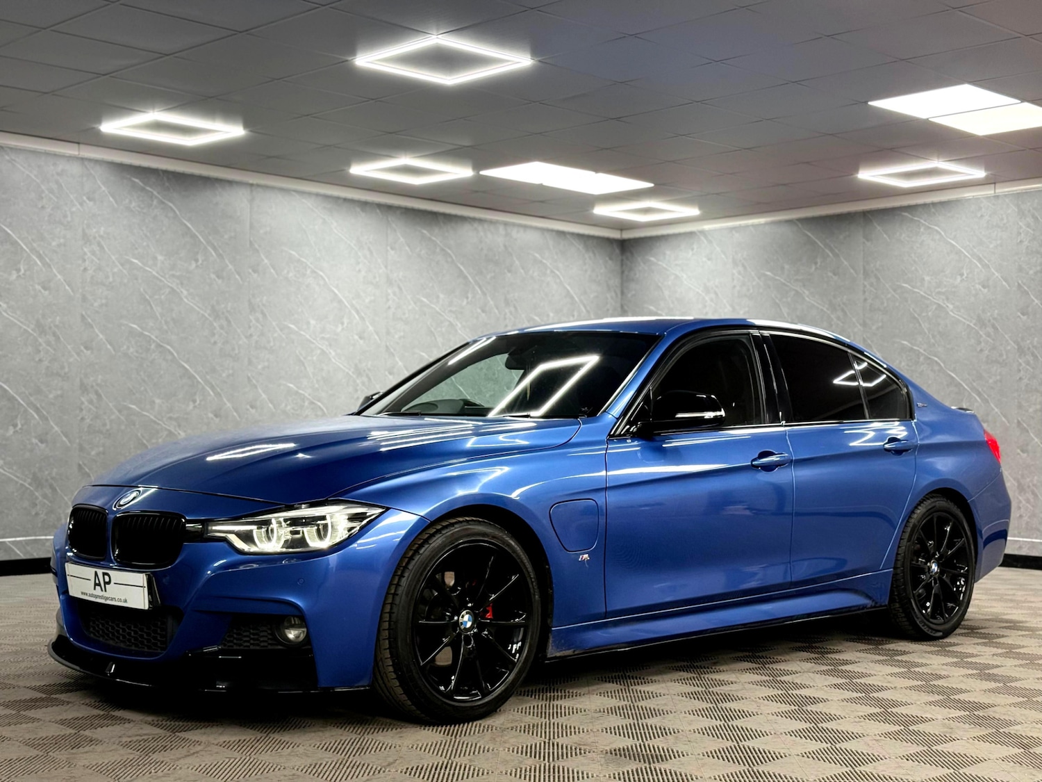 Used BMW 3 Series 2017 for sale - 76948780: Photo 18